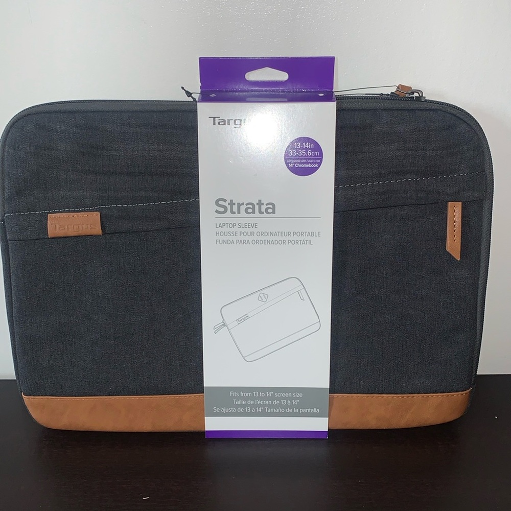 Targus 13-14 Inches Strata Laptop Sleeve.